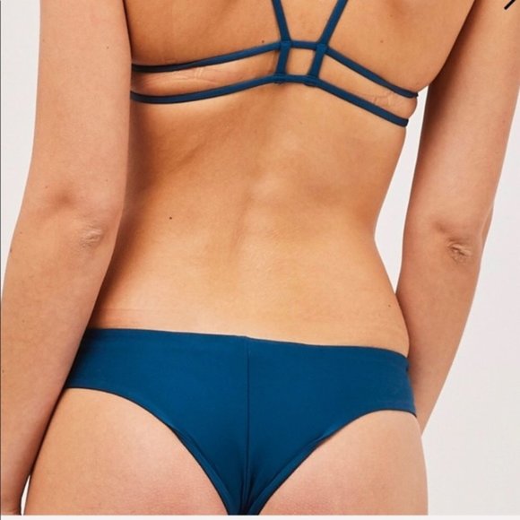 🔥HURLEY- BIKINI SET🔥 - Picture 5 of 6